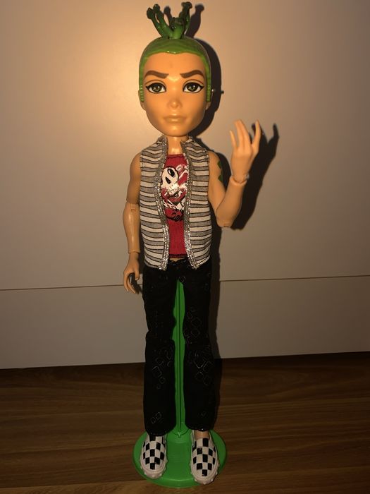Deuce Gorgon (g1) Monster High Дьюс Горгон original редкий.