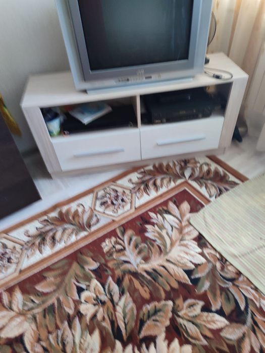 Продам подставку под телевизор