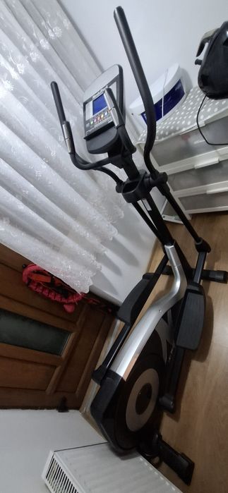Bicicletă eliptică NordicTrack E 5.0 – stare excelentă, folosită de 2-3 ori