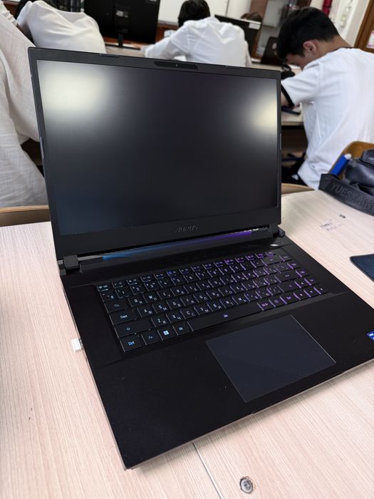 Игровой ноутбук AORUS 15BKF
