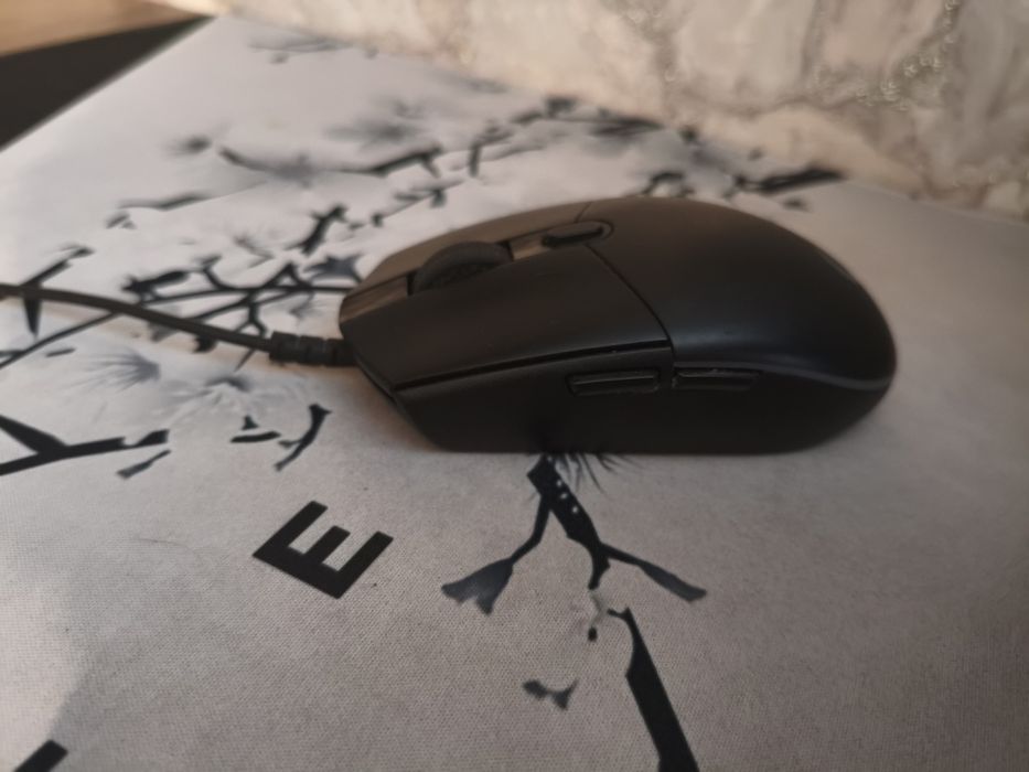 Продам мышку Logitech g102