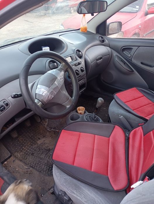 Toyota Yaris 1.0 2000г - НА ЧАСТИ