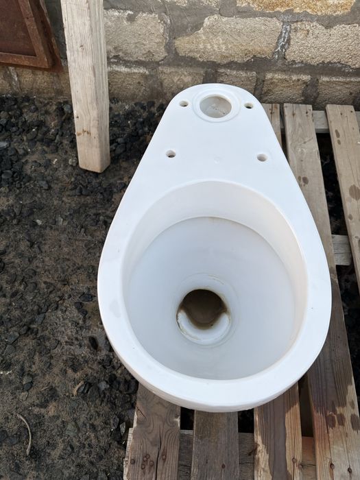 Продам унитаз за 5000