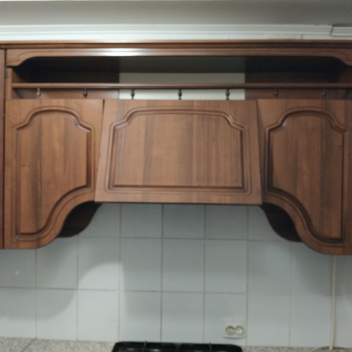 Продам кухонный гарнитур б/у