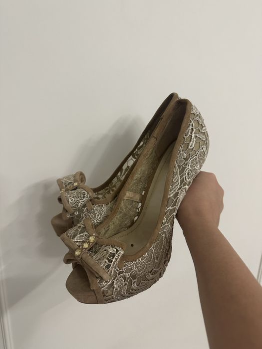 Туфли на каблуках