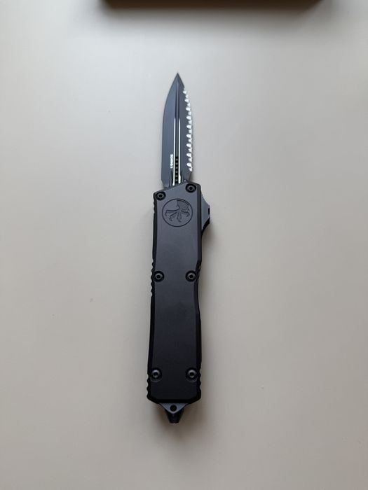 Microtech Scarab II Executive D/E Gen III Serrated