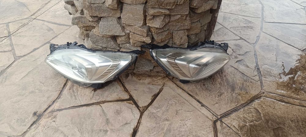 Фар за пежо 508 ляв