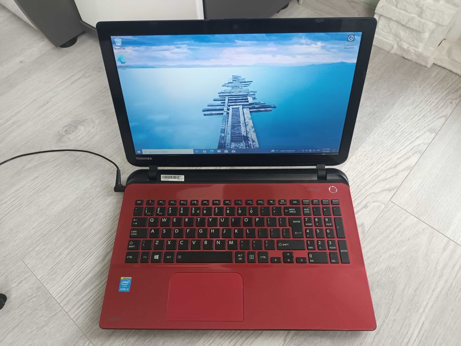 Два броя лаптопи Toshiba