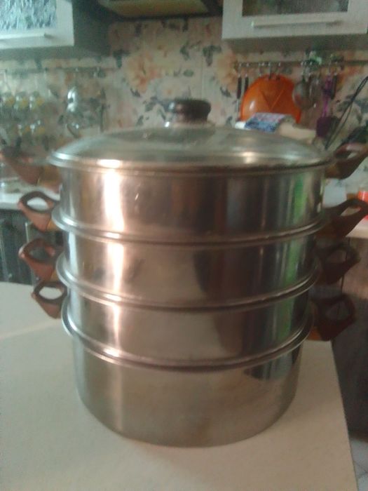 Мантоварка в хорошем состоянии