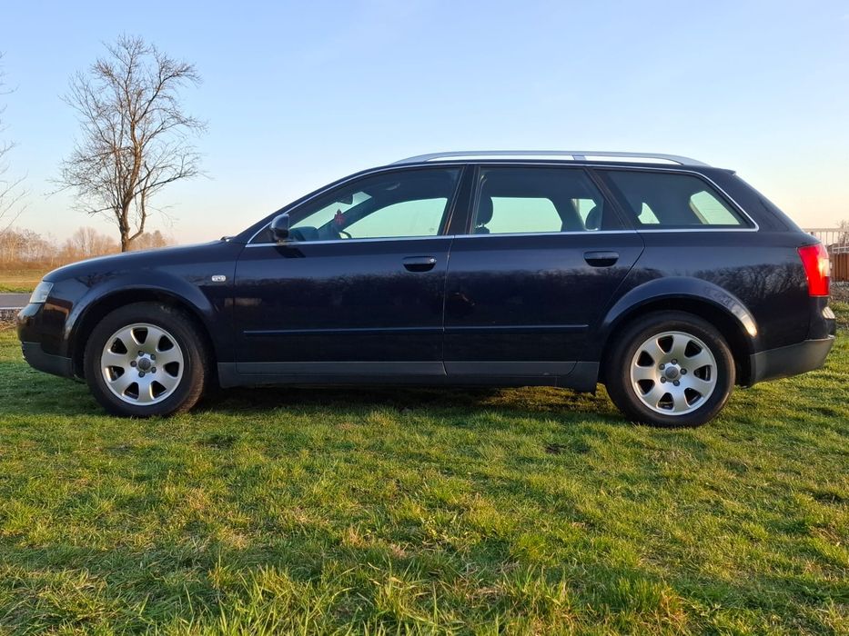 Vînd Audi a 4 b6 19 AVF 131 CP