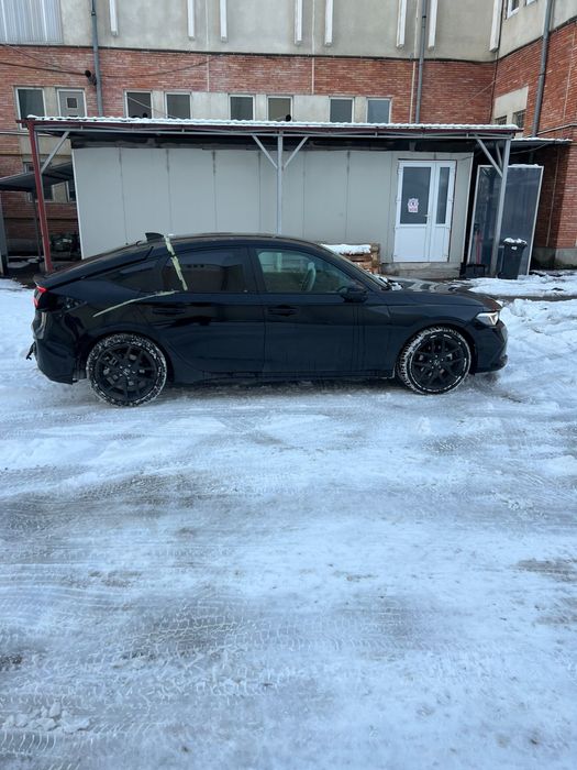Honda Civic 2025 2600 KM 2.0 Benzina Hibrid  usor avariat / avariate