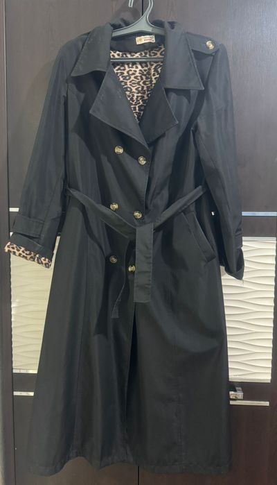 Бешпент плащ сатылады