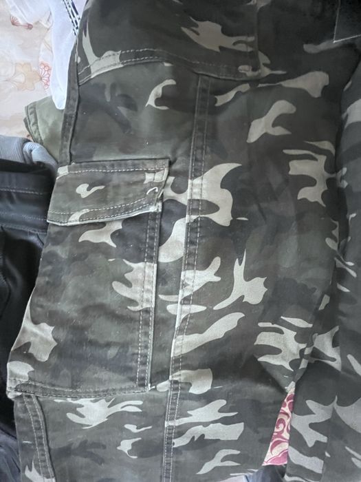 Дамски камуфлажен панталон