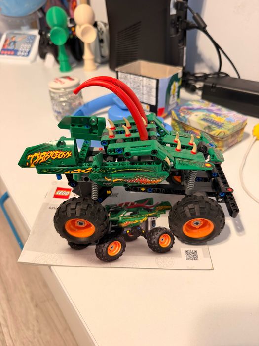 VAND LEGO Technic Monster Jam Dragon 42149