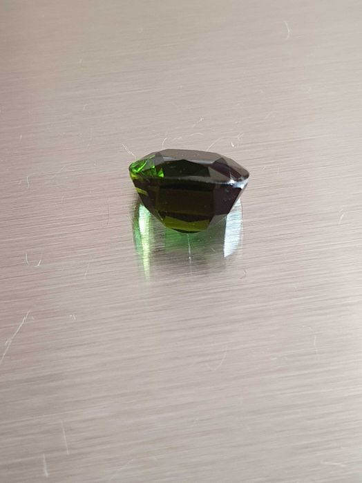 Pietre pretioase - Turmalina naturala verde 2.25ct