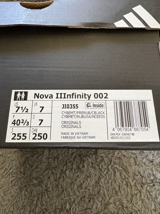 ADIDAS  Infinity