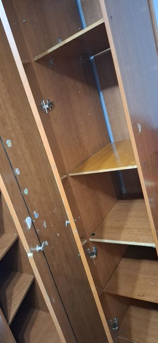 Отдам даром шкаф