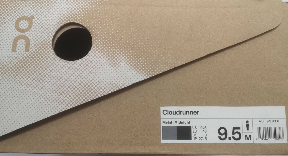 Vand pantofi sport ON, marimea 42, purtati o data