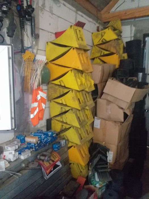 Vand lucuri pentru asigurarea marfei