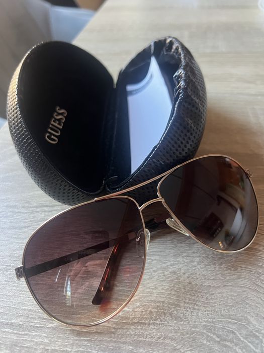 Слънчеви очила Guess