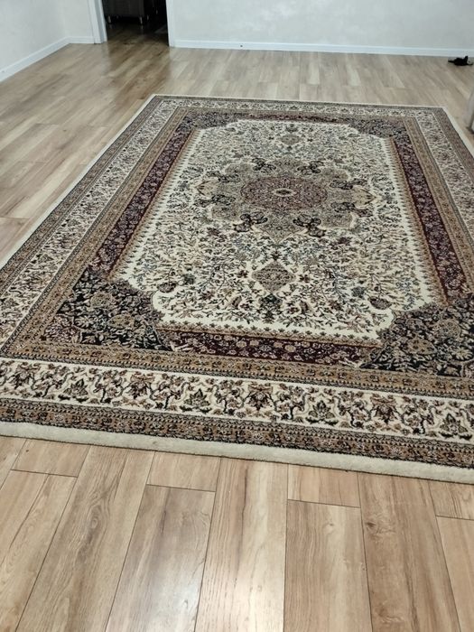 Ковёр  2.5 на 3.5м