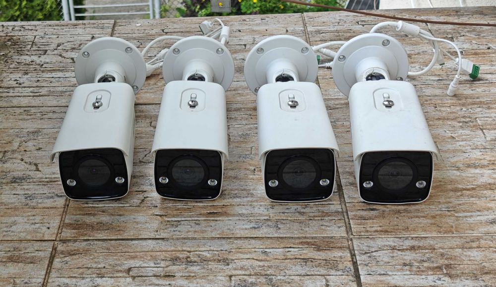 8MP IP булет камера с микрофон и говорител Hikvision DS-2CD2T86G2-ISU/SL