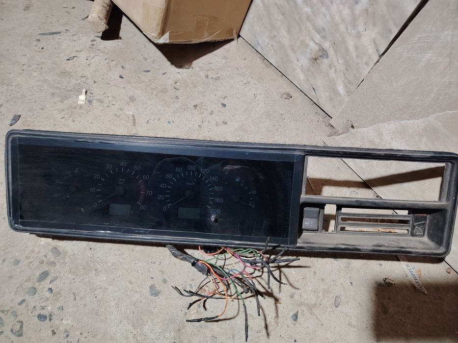 VAZ 2107 elektron tablo barcha jugulilaga tushadi lada 21 215 diki