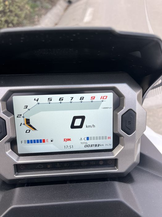 Vand scoter Sym adx schimb cu honda 350 adv