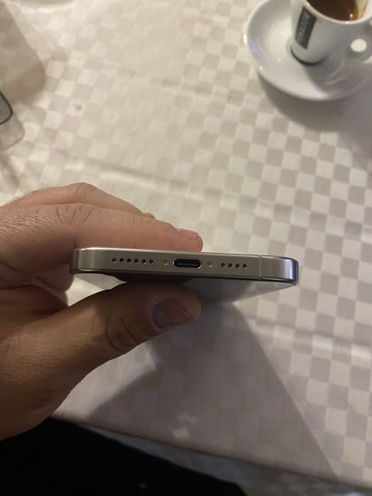 Iphone 15 pro 256 gb natural titanium