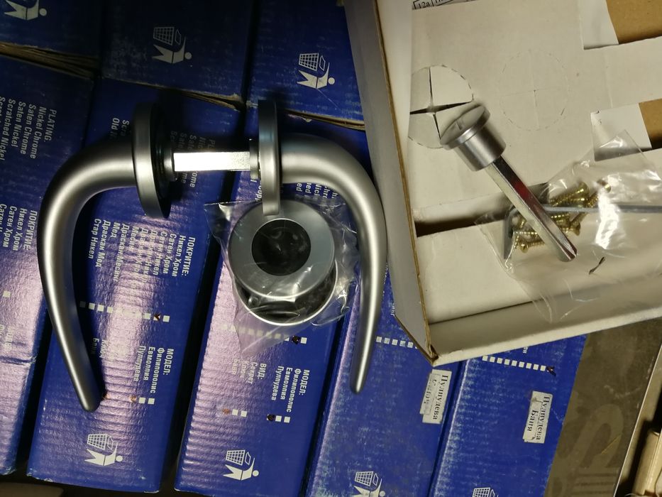 Дръжки за врати от цам