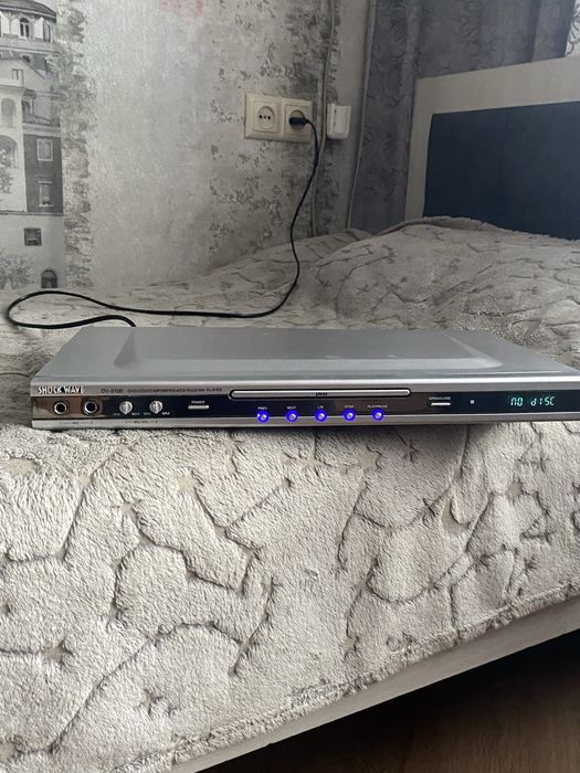 Продам DVD плэер