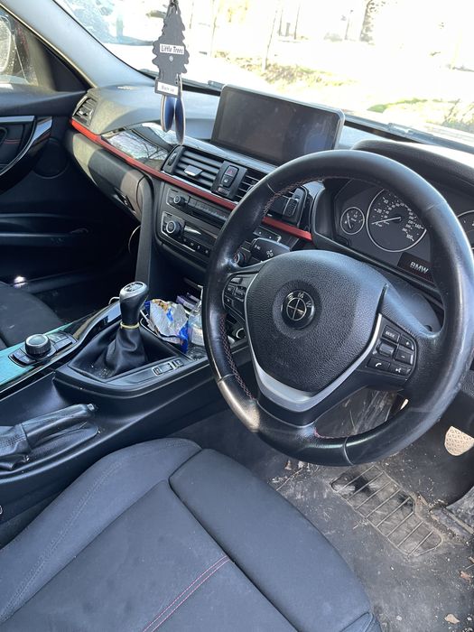 Dezmembrez bmw f30 nu mai e dispobila capota