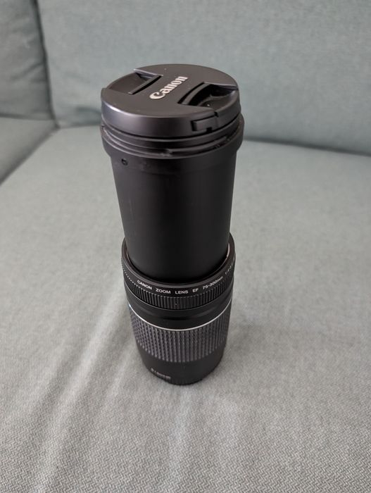 Obiectiv Canon EF 75-300MM F/4-5.6 III