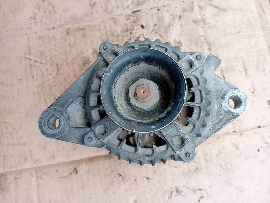 Генератор Toyota Prada