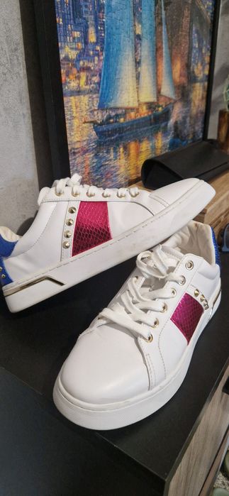 Guess кожени кецове