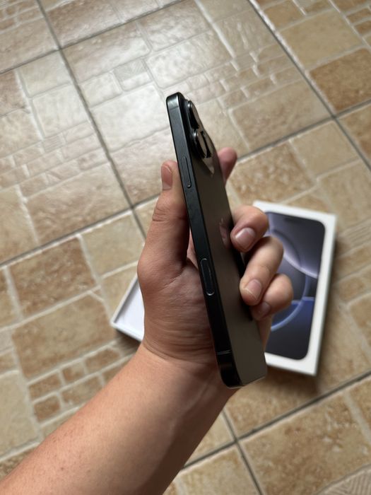 iPhone 16 Pro Max 256GB.90%.В Идеале! 10/10.