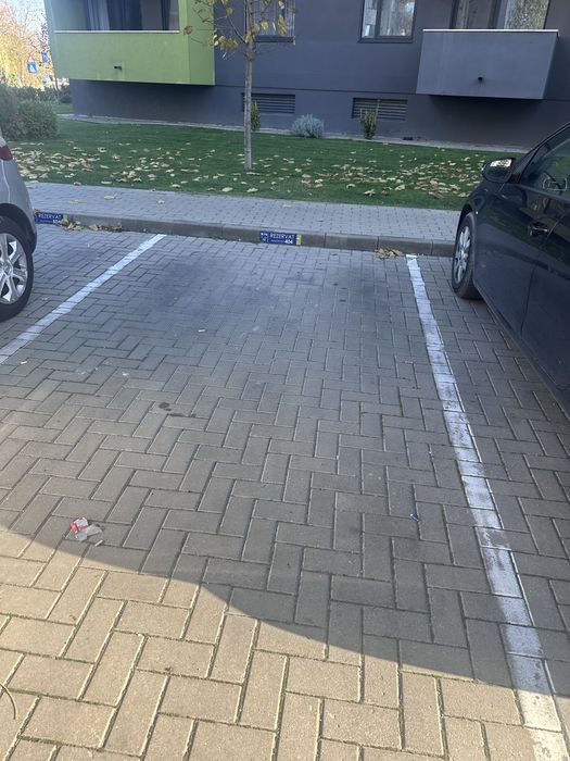 Închiriere loc de parcare