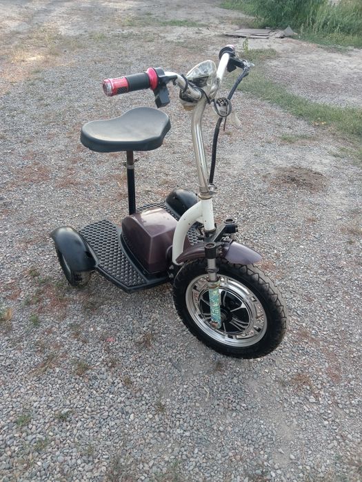 Продам трех калесный электро самокат
