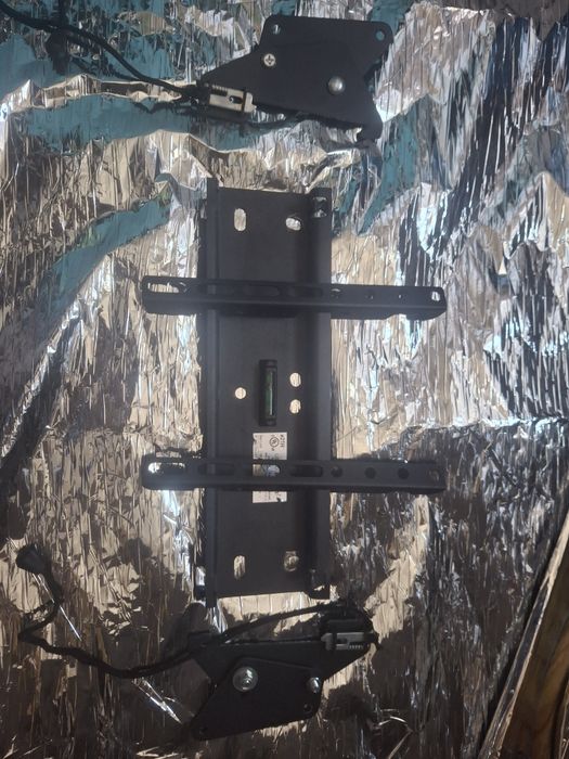 Кранштейн для телевизора