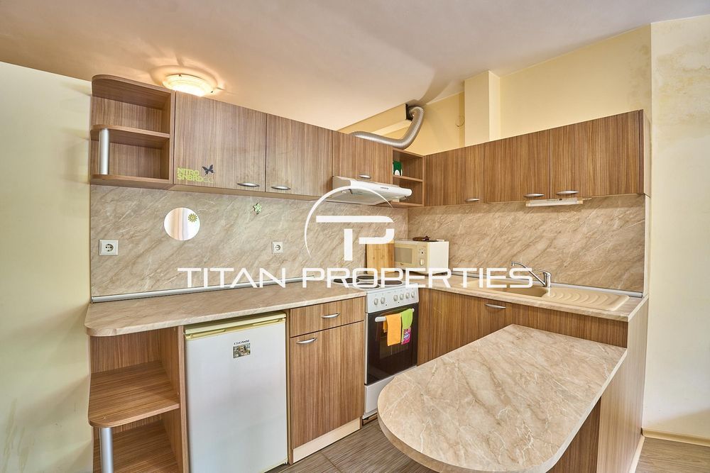 Дава се под наем Двустаен апартамент в Пловдив, Кършияка - 60 кв.м за 323.85 € - Снимка #1