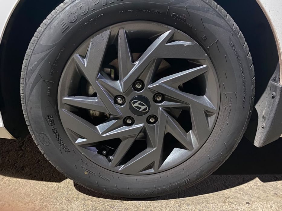Автошины для Hyundai Elantra