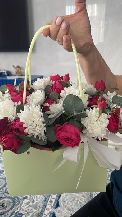 Продам цветы срочно