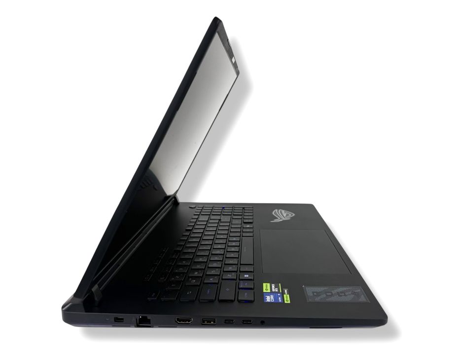 ASUS ROG Strix Scar 18 G835L WQXGA 240Hz Ultra 9 64RAM 2TB RTX 5090