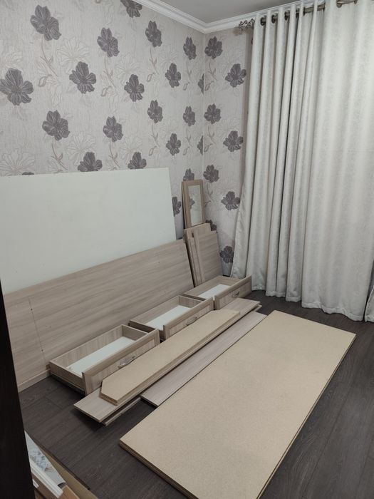 Спальный гарнитур