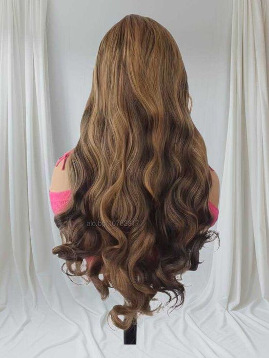 Чуплива кафява перука с руси кичури - 70-75 см, дантела 13х4