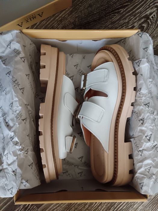 Шлепки из натуральной  кожи