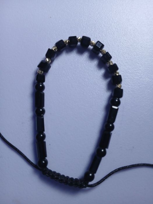 Bratara onix si aur ( Bilute onix- Cub onix )