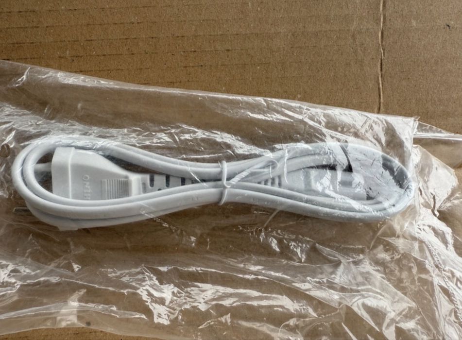 Cablu alimentare alb 120 cm