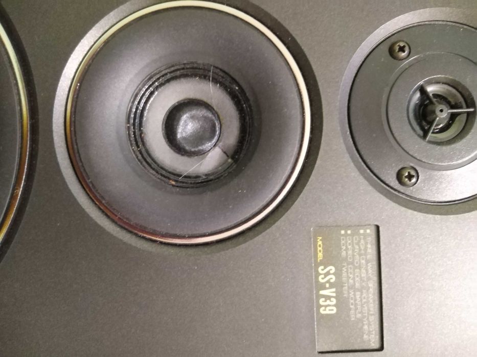 Boxe cu trei cai si 8 ohmi  JVC SP-E76BK si Toshiba SS V39