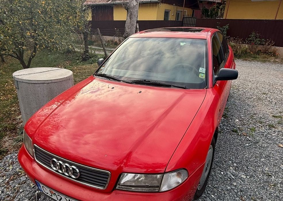 Audi A4 1995 benzină, 1.500 € — imagine 1